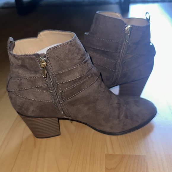 Booties - Picture 3 of 5